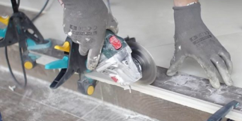 Řezání porcelánové kameniny bruskou: jak odřezávat bez třísek